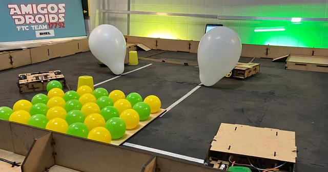 Conheça o Projeto Fx4: Robótica e Empreendedorismo para o Futuro dos Jovens