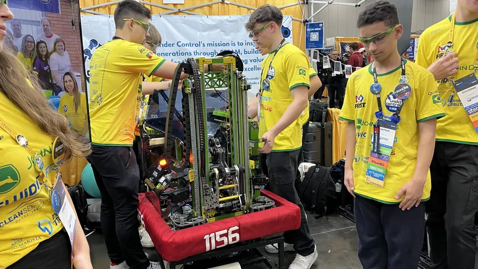 As equipes que nos inspiram nas competições de robótica