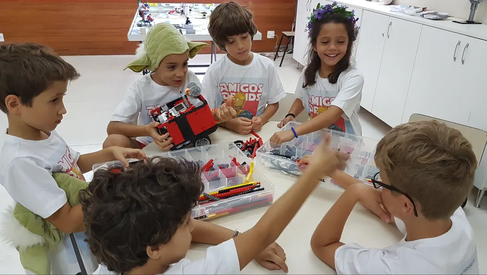 Amigos Droids: como a robótica vai além dos robôs e transforma vidas
